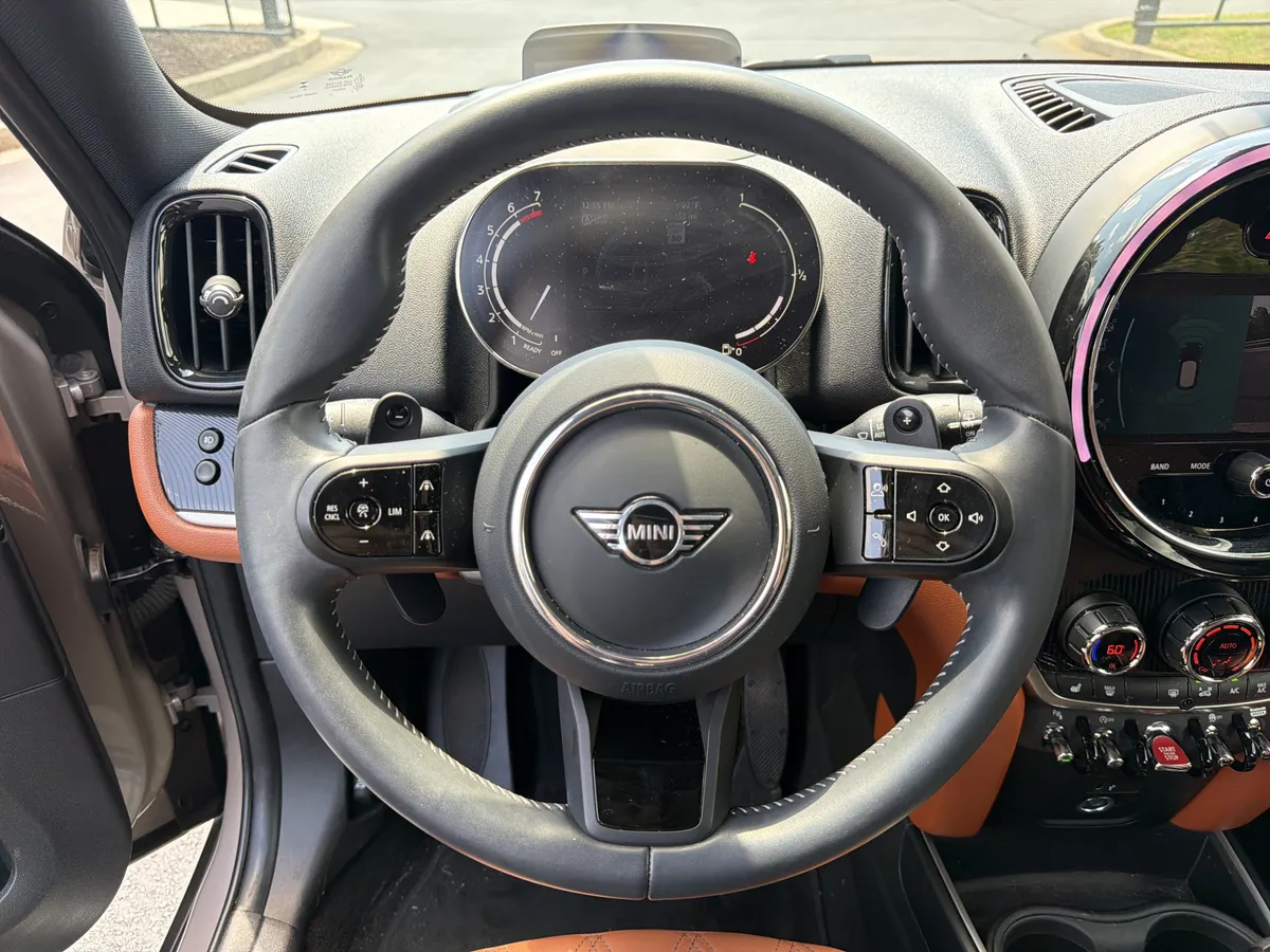 2024 MINI Countryman Cooper S thumbnail 9