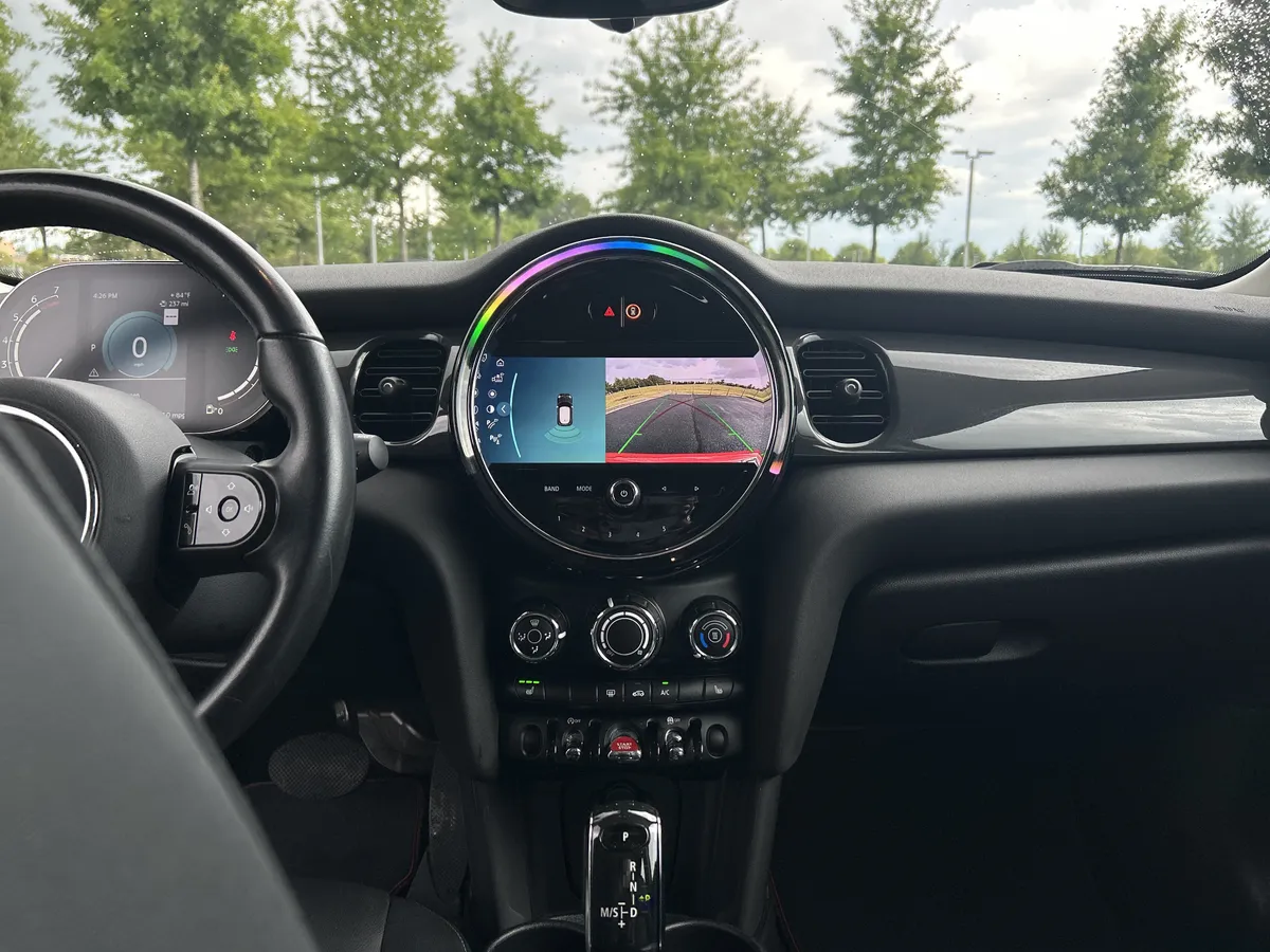 2024 MINI Hardtop 2 Door Cooper thumbnail 29