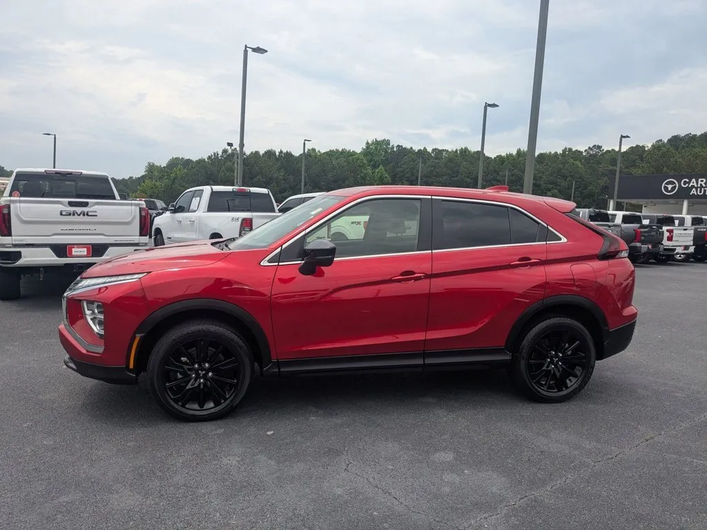 2024 Mitsubishi Eclipse Cross LE thumbnail 8