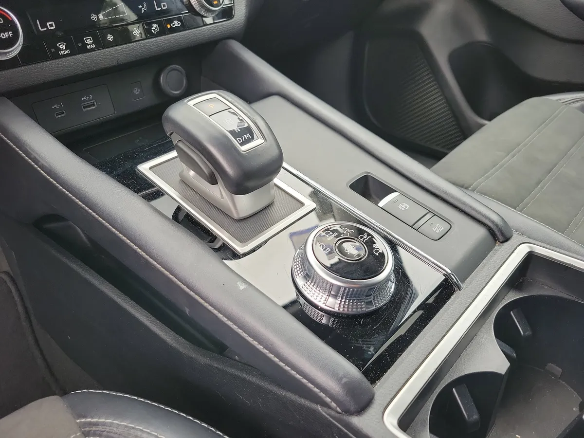 2024 Mitsubishi Outlander SE thumbnail 12