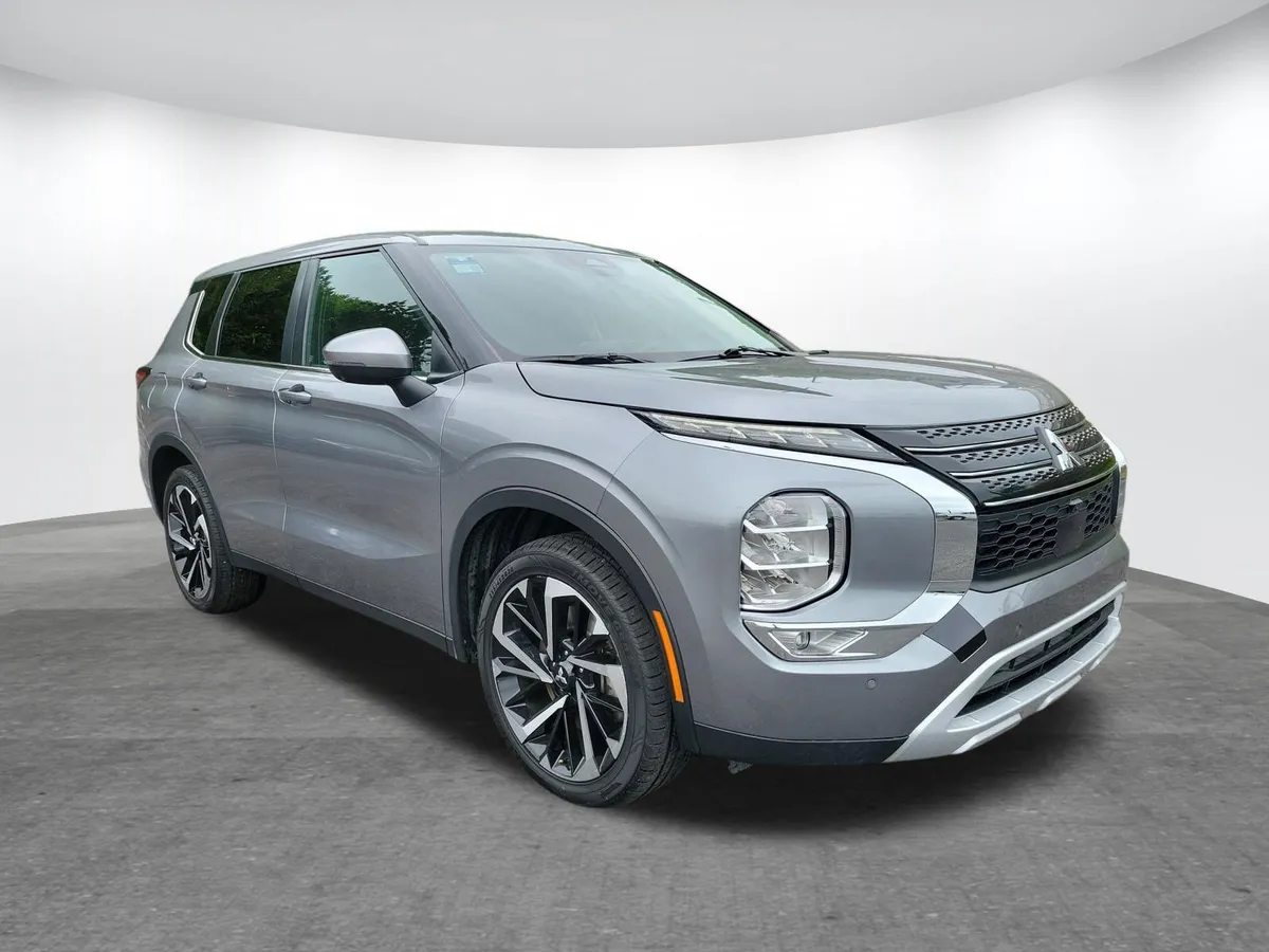 2024 Mitsubishi Outlander SE thumbnail 21