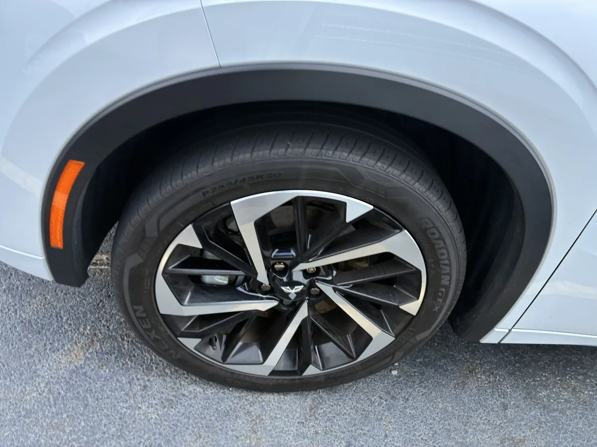 2024 Mitsubishi Outlander SEL thumbnail 4