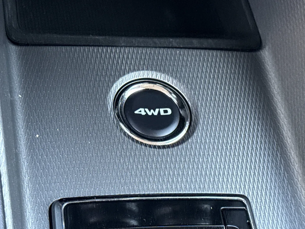 2024 Mitsubishi Outlander Sport 2.0 ES AWC thumbnail 14