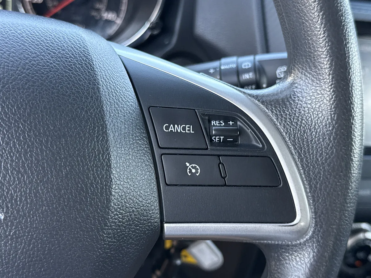 2024 Mitsubishi Outlander Sport 2.0 ES AWC thumbnail 15
