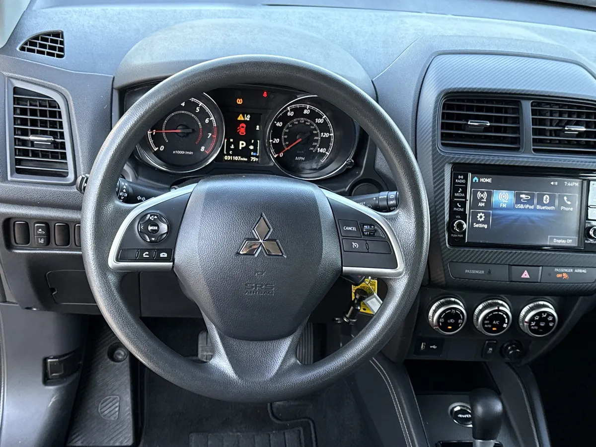 2024 Mitsubishi Outlander Sport 2.0 ES AWC thumbnail 19