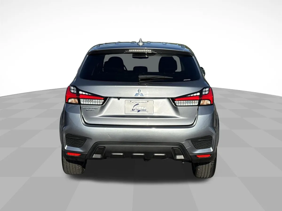 2024 Mitsubishi Outlander Sport 2.0 ES AWC thumbnail 6