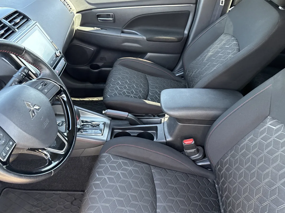 2024 Mitsubishi Outlander Sport 2.0 LE AWC thumbnail 13