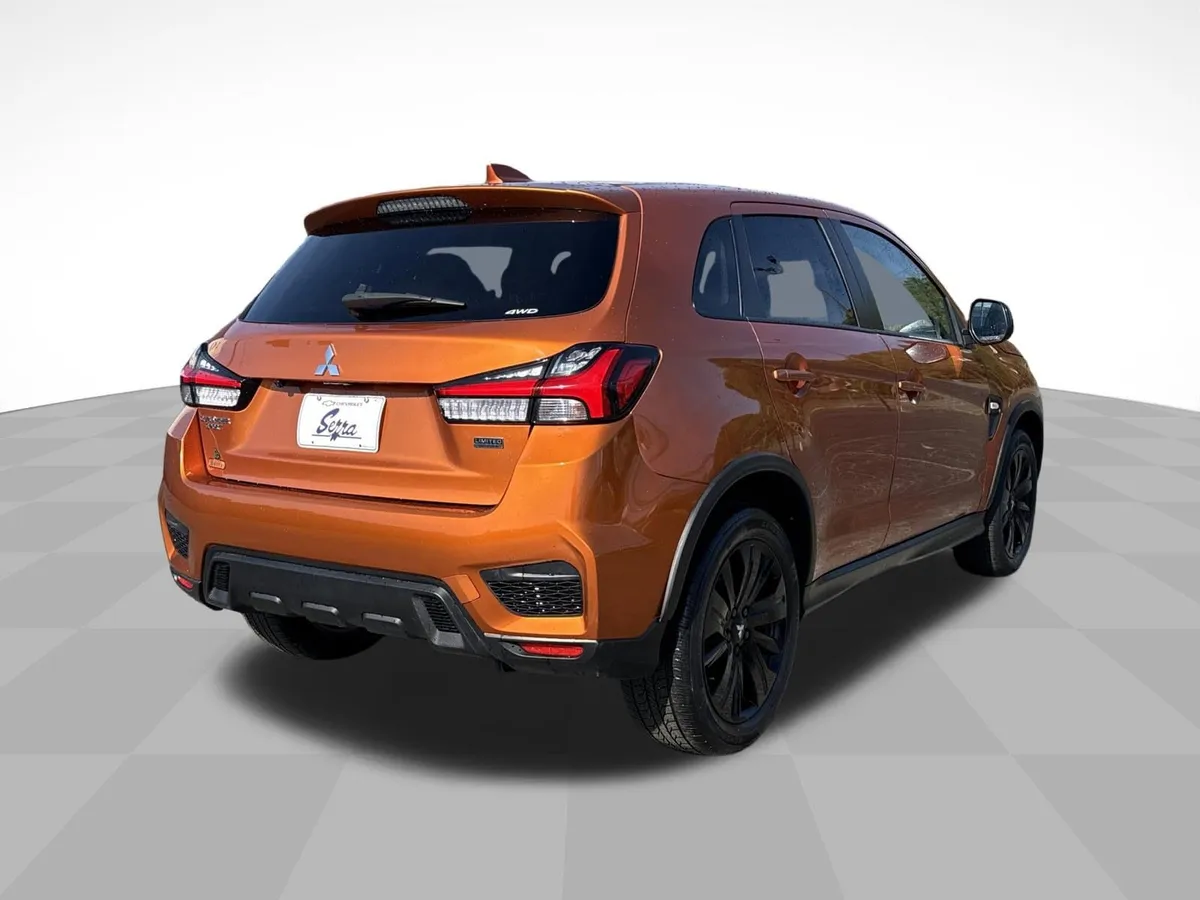 2024 Mitsubishi Outlander Sport 2.0 LE AWC thumbnail 6