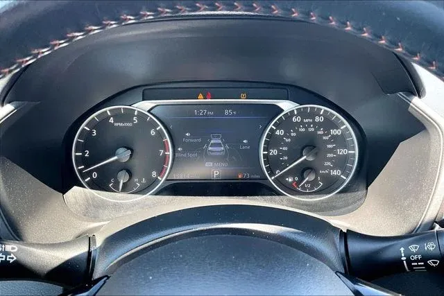 2024 Nissan Altima 2.5 SR thumbnail 12