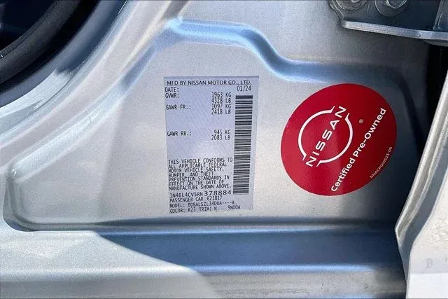2024 Nissan Altima 2.5 SR thumbnail 16