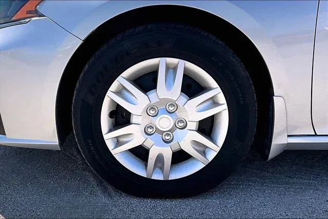 2024 Nissan Altima 2.5 SR thumbnail 30