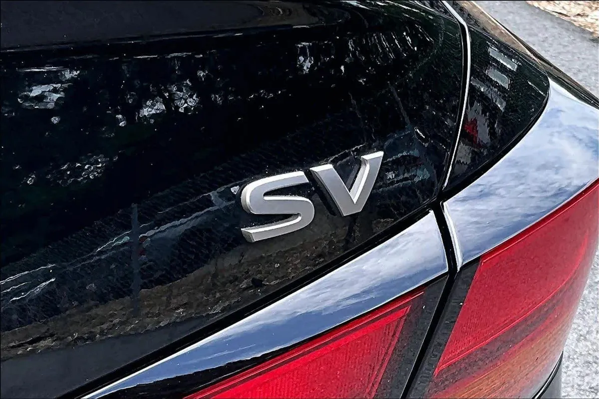 2024 Nissan Altima 2.5 SV thumbnail 10