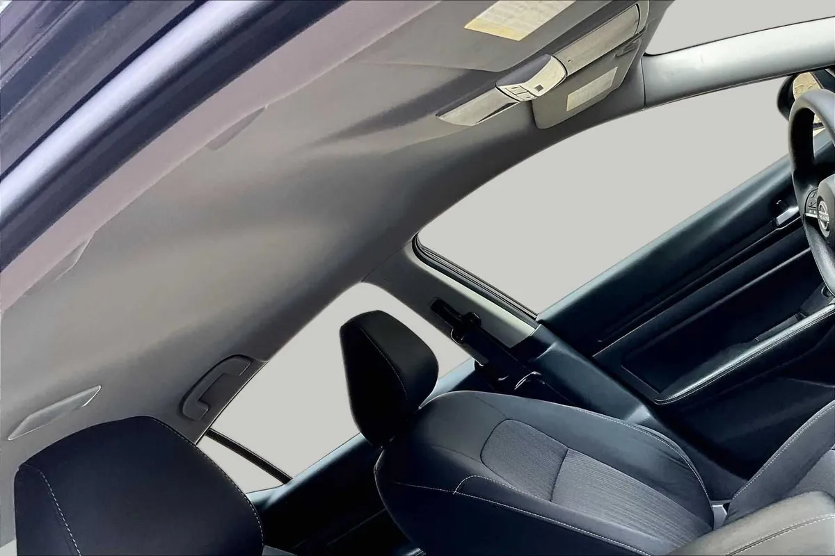 2024 Nissan Altima 2.5 SV thumbnail 14
