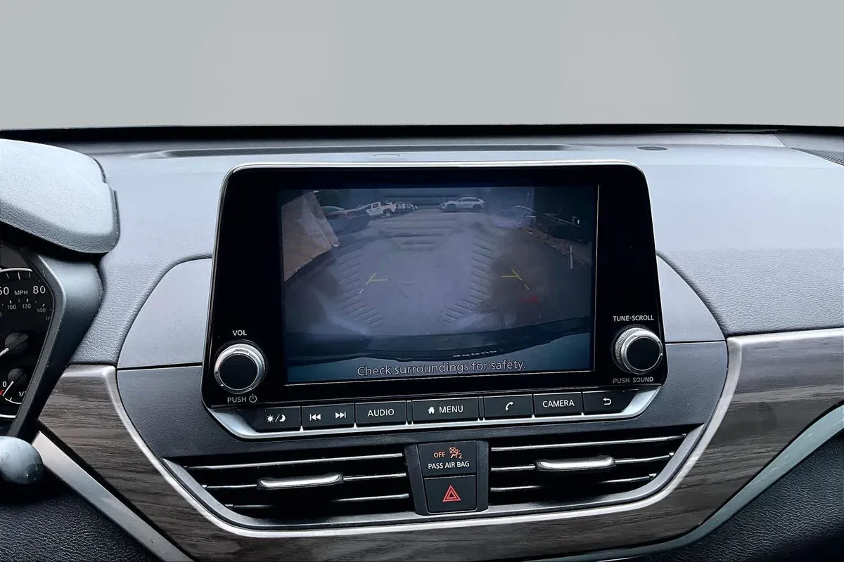 2024 Nissan Altima 2.5 SV thumbnail 27