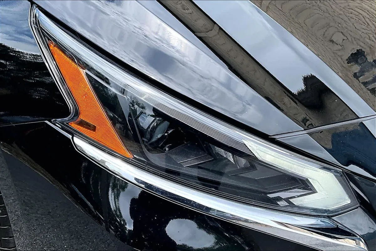 2024 Nissan Altima 2.5 SV thumbnail 28