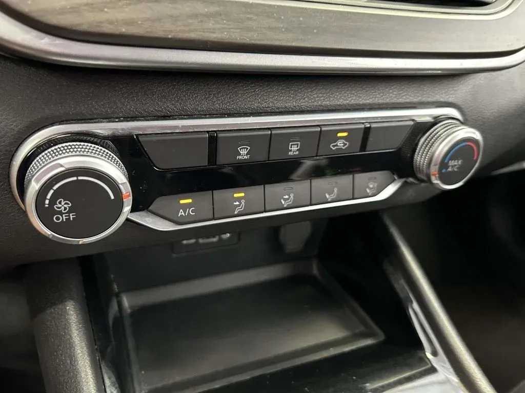 2024 Nissan Altima 2.5 SV thumbnail 22