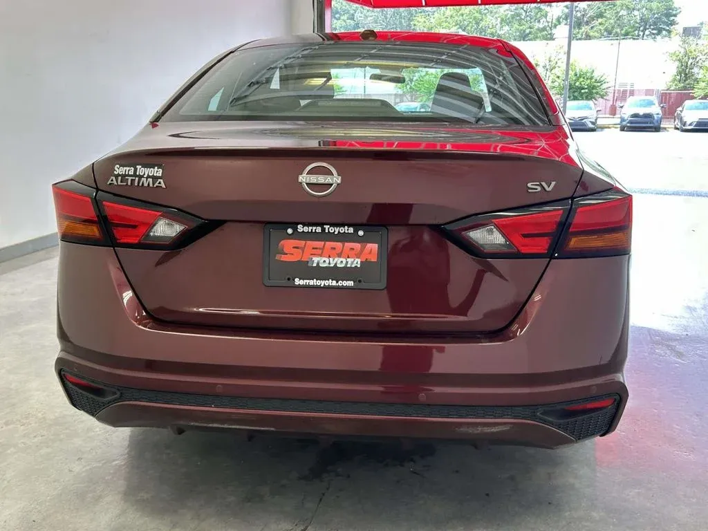 2024 Nissan Altima 2.5 SV thumbnail 4