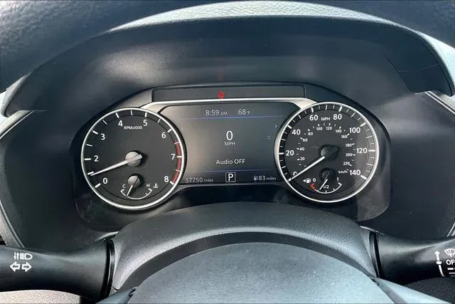 2024 Nissan Altima 2.5 SV thumbnail 12