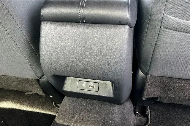 2024 Nissan Altima 2.5 SV thumbnail 24