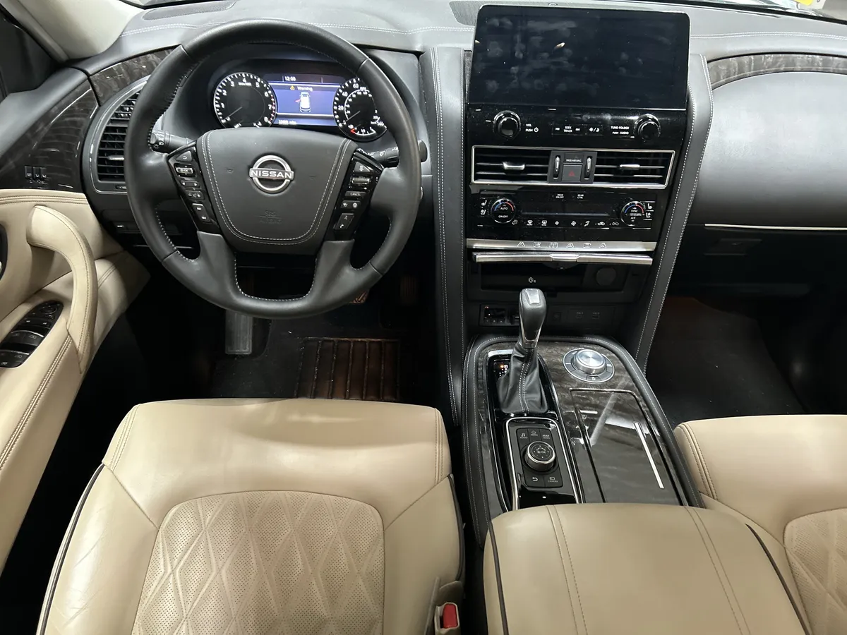 2024 Nissan Armada Platinum thumbnail 8