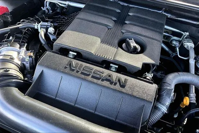 2024 Nissan Frontier PRO-4X thumbnail 30