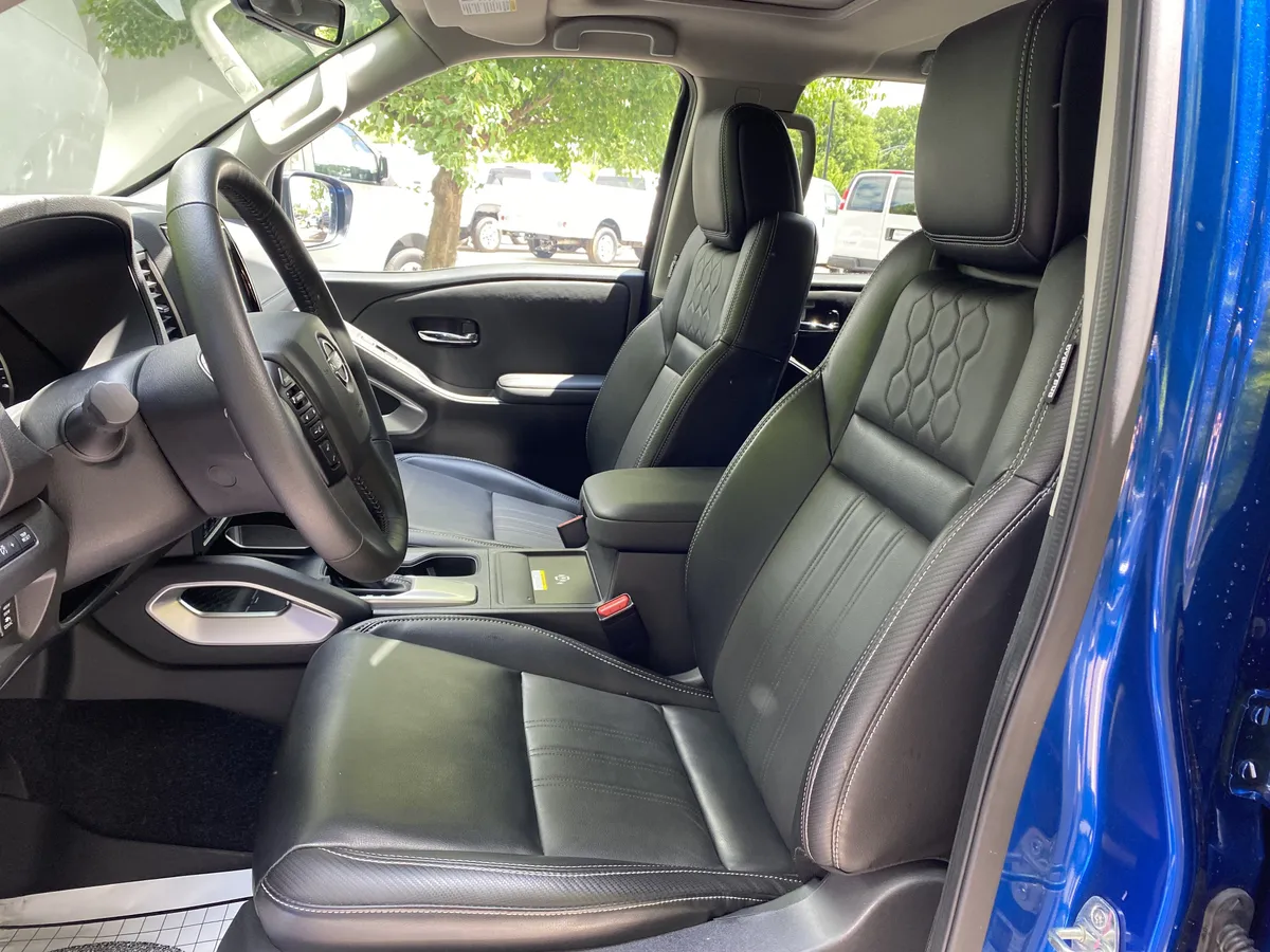 2024 Nissan Frontier SL thumbnail 14