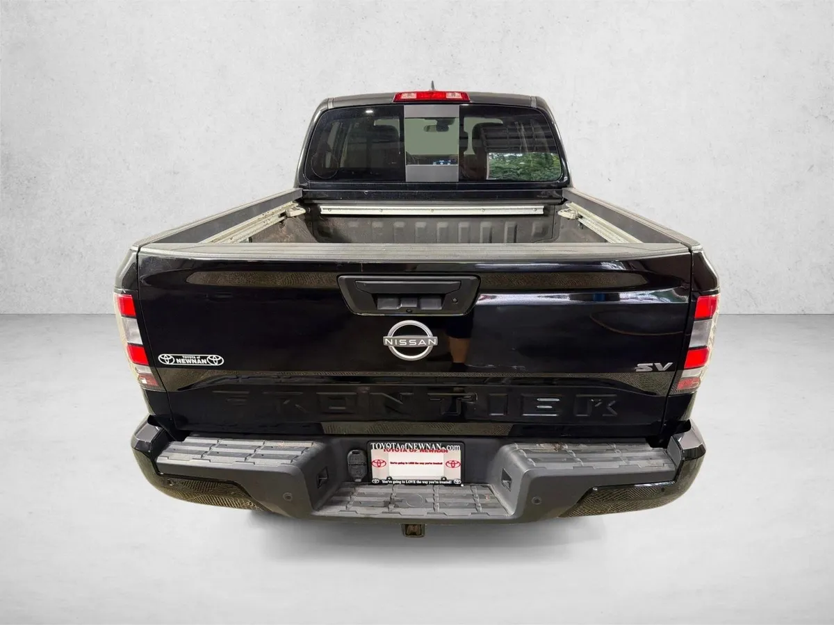 2024 Nissan Frontier SV thumbnail 4