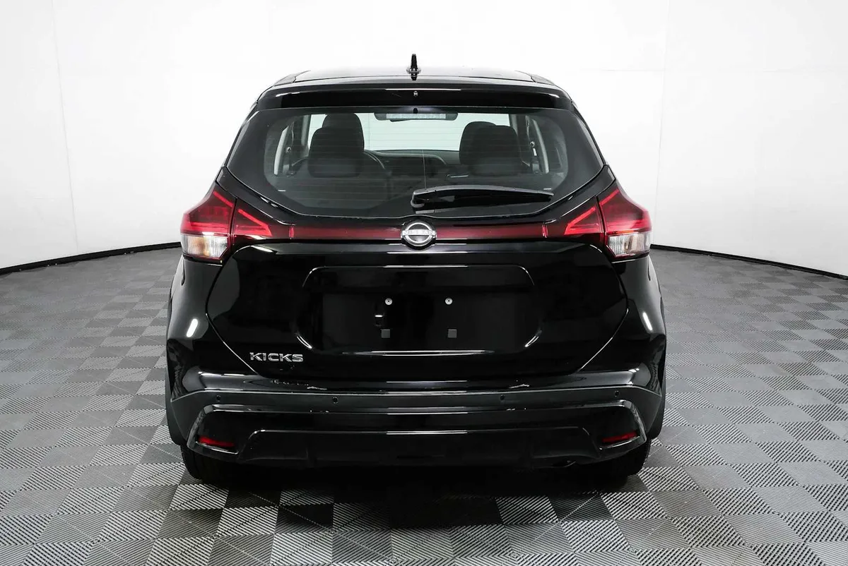2024 NISSAN KICKS S thumbnail 26