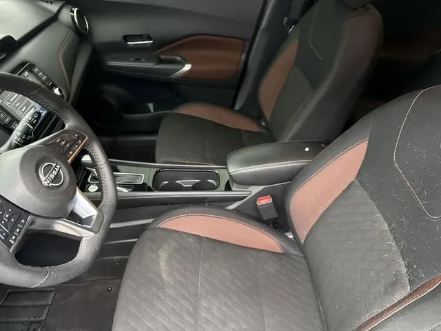 2024 Nissan Kicks SR thumbnail 11