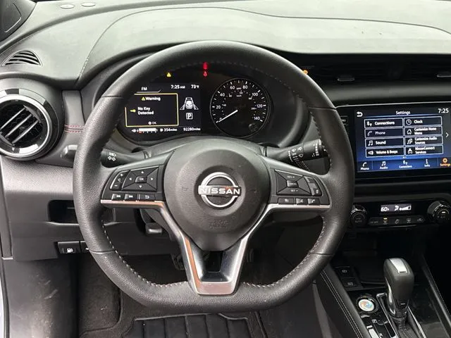 2024 Nissan Kicks SR thumbnail 17