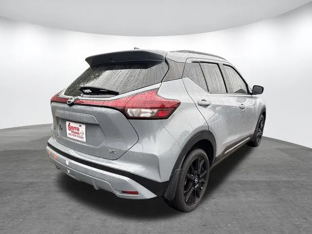 2024 Nissan Kicks SR thumbnail 6