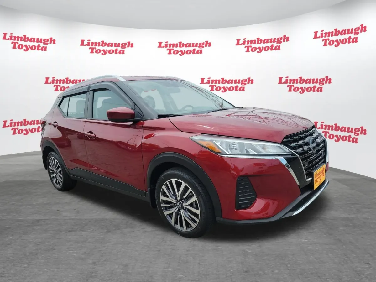 2024 Nissan Kicks SV thumbnail 17