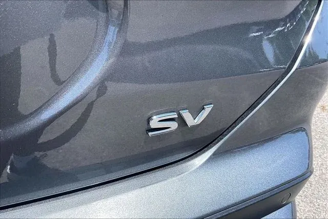 2024 Nissan Kicks SV thumbnail 20