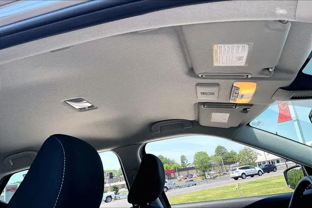 2024 Nissan Kicks SV thumbnail 24