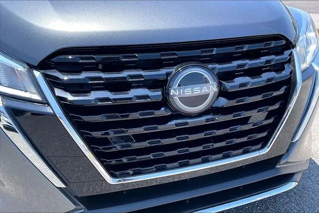 2024 Nissan Kicks SV thumbnail 29
