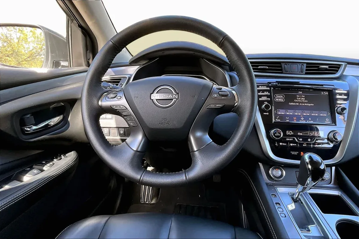 2024 Nissan Murano SV thumbnail 10