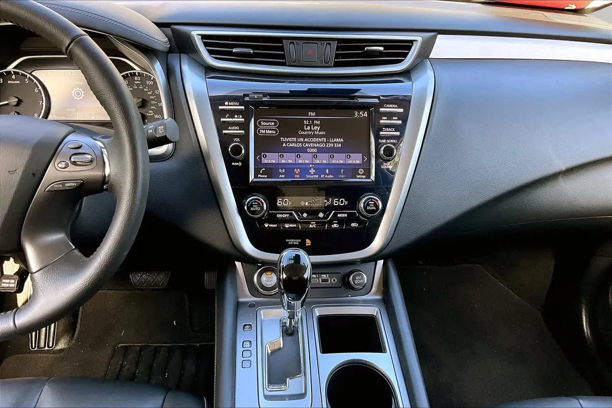 2024 Nissan Murano SV thumbnail 12