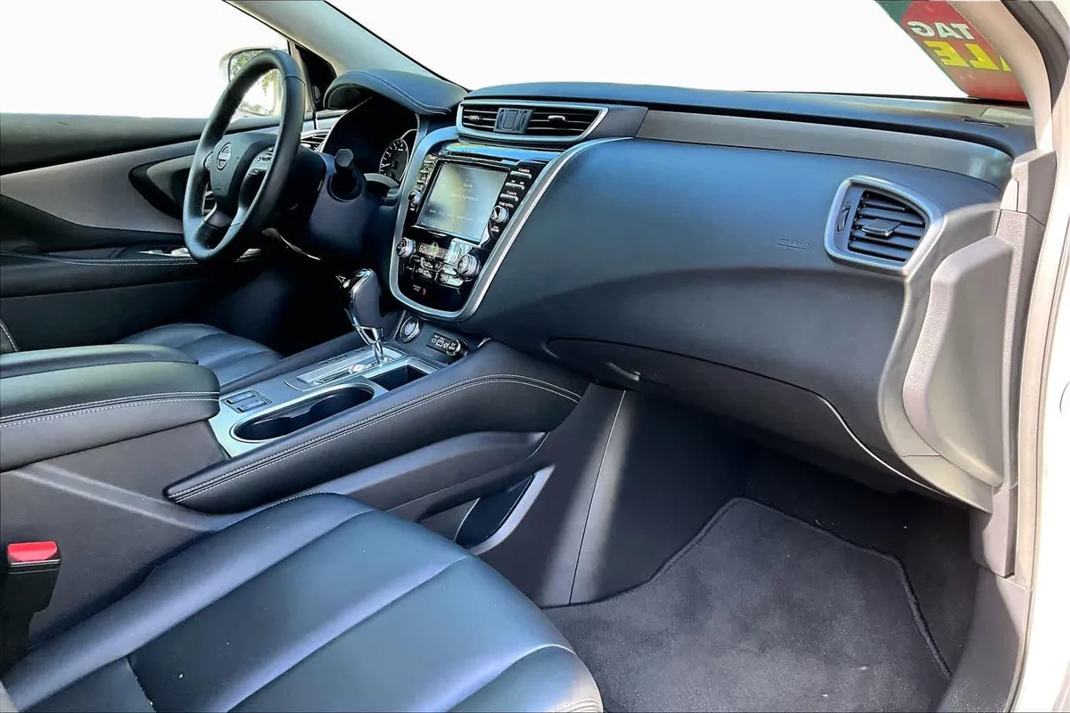2024 Nissan Murano SV thumbnail 32