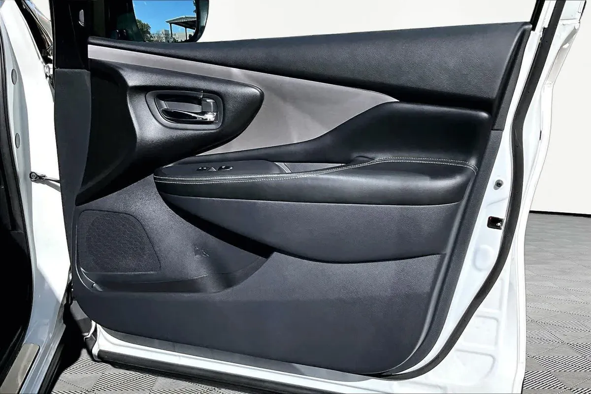 2024 Nissan Murano SV thumbnail 39