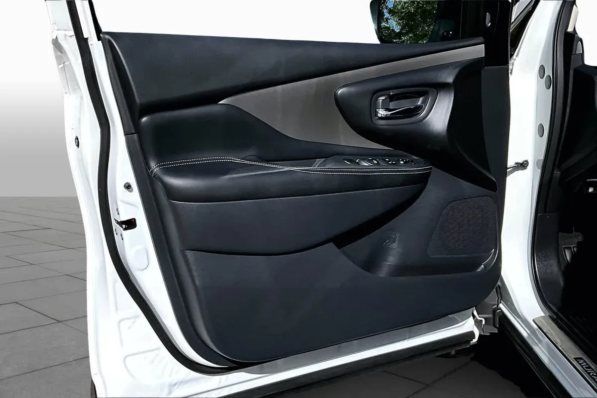 2024 Nissan Murano SV thumbnail 42