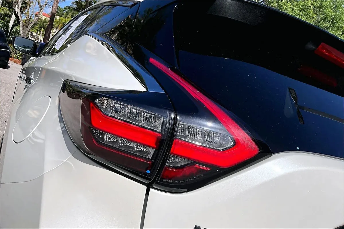 2024 Nissan Murano SV thumbnail 47