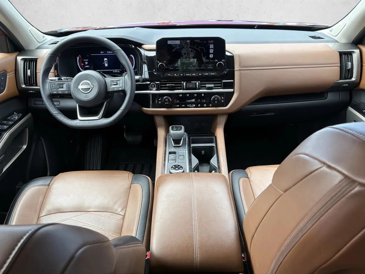 2024 Nissan Pathfinder Platinum thumbnail 19