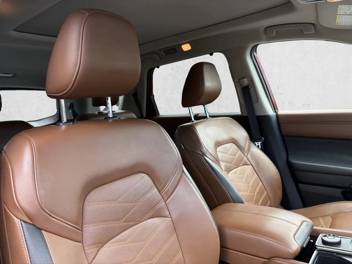 2024 Nissan Pathfinder Platinum thumbnail 24