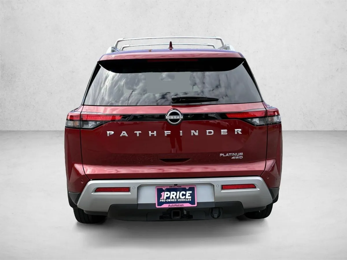 2024 Nissan Pathfinder Platinum thumbnail 6