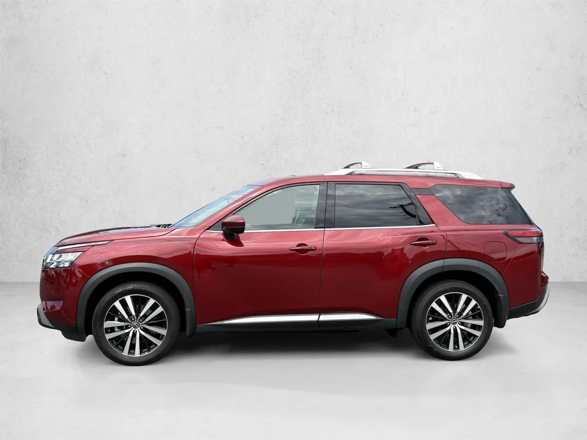 2024 Nissan Pathfinder Platinum thumbnail 8