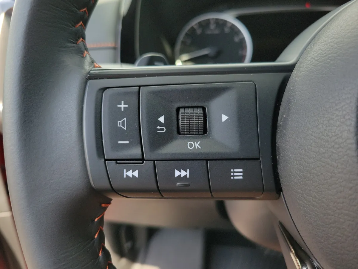 2024 Nissan Pathfinder Rock Creek thumbnail 19