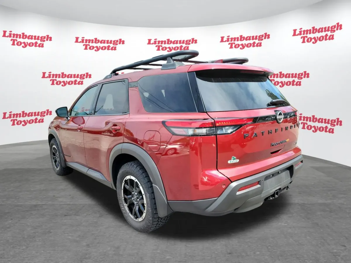 2024 Nissan Pathfinder Rock Creek thumbnail 28