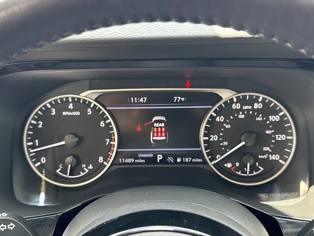 2024 Nissan Pathfinder SL thumbnail 19