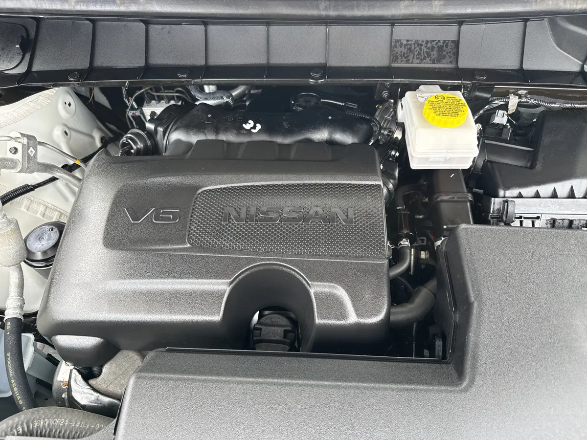 2024 Nissan Pathfinder SL thumbnail 29