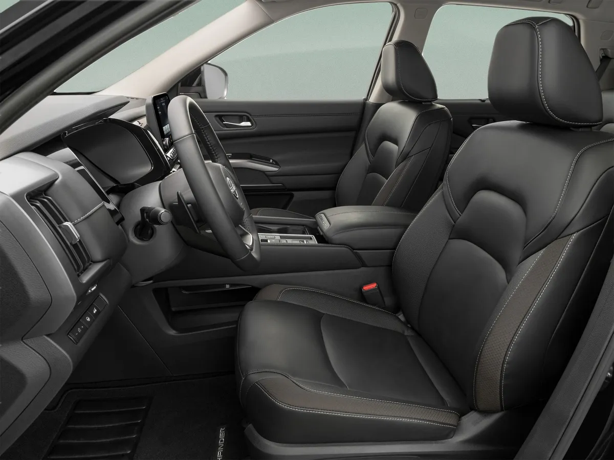 2024 Nissan Pathfinder SL thumbnail 16